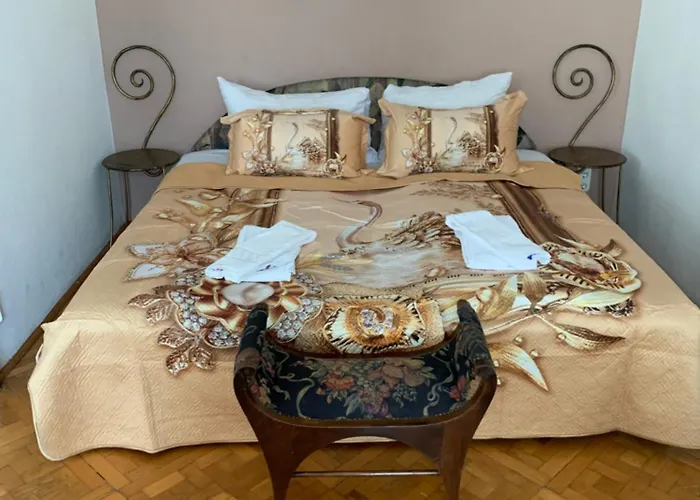 Libra Grande Venetian Style Apartment