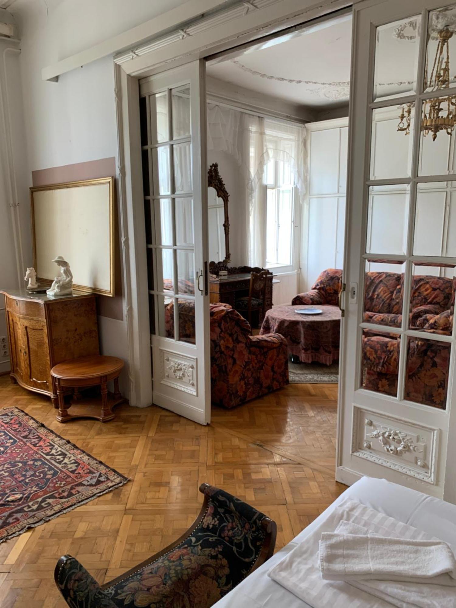 Libra Grande Venetian Style Apartment *